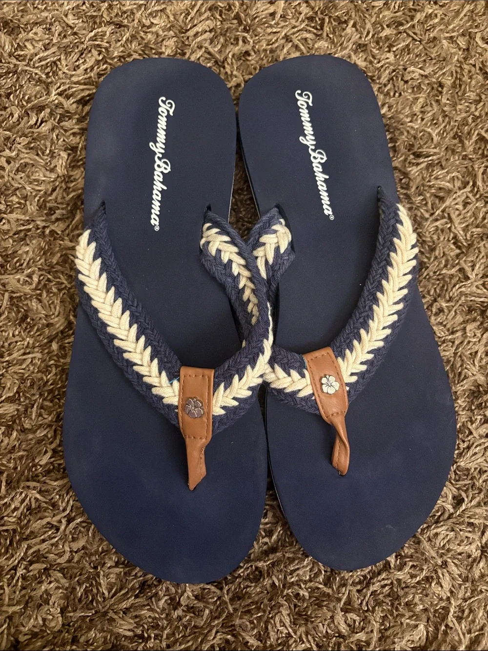 Tommy Bahama size 8 1/2 Navy and Cream Braided Strap Flip Flops with Brown